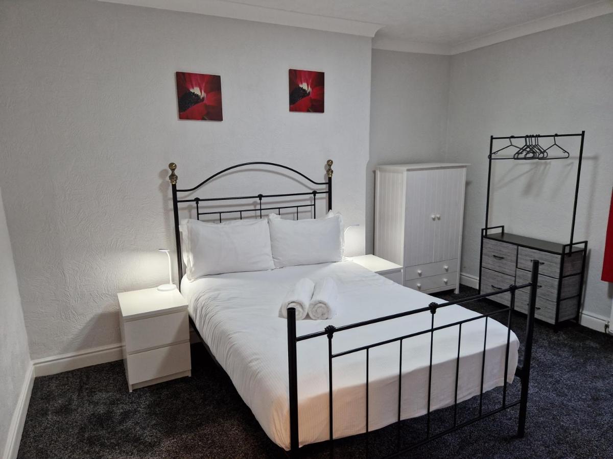 Birtley'S Diamond 3 Bed Apt, Sleeps 6 Guests Birtley  Exterior photo